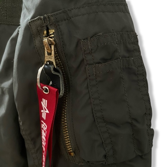 Men’s ALPHA INDUSTRIES Jacket - Picture 9 of 16